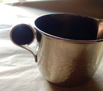 Artdeco stijl gehamerd roomkannetje 18