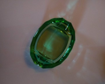 Asbakje glas chechoslovakia  rond groen 5