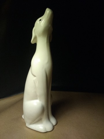 Beeldje hond wit porselein 1