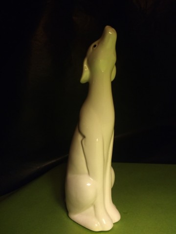 Beeldje hond wit porselein 2