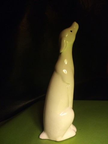 Beeldje hond wit porselein 3