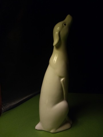 Beeldje hond wit porselein 4