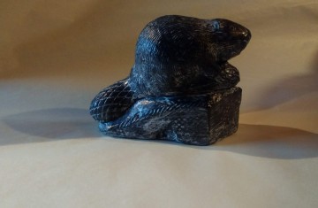 Bever beeldje soapstone   wolfs inuit  2