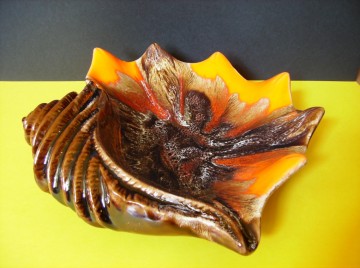 Grote Schelp van aardewerk, multi-kleur glazuur