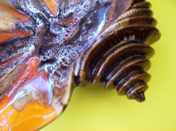 Grote Schelp van aardewerk, multi-kleur glazuur