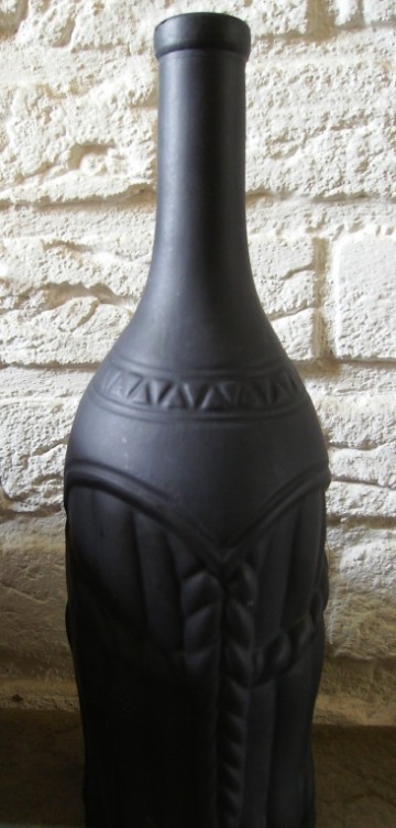 'Eye-catcher': zwarte Licor Manco Capac fles