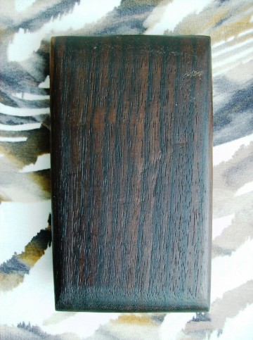 Houten doosje met pauw indonesisch  kleiner 4