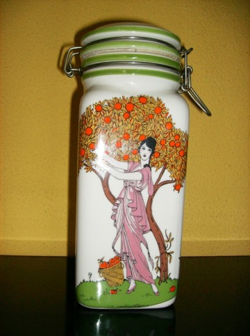 Italiaanse keramische pot, Jugendstil decoratie