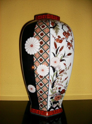 Japanse Porseleinen 'Saji' Vaas