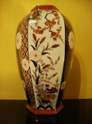 Japanse Porseleinen 'Saji' Vaas