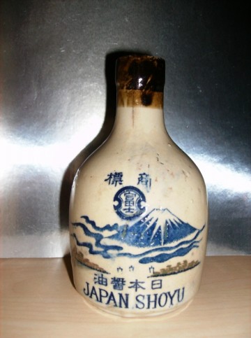 Japans oud stoneware Soya Potje