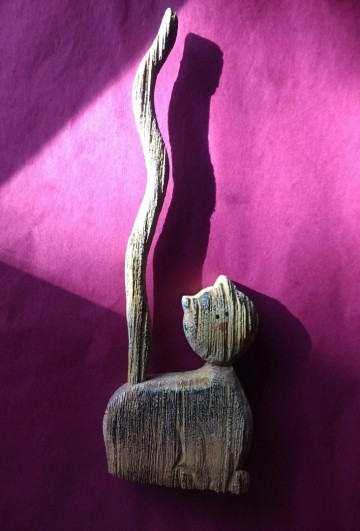 Katje met lange staart hout 2