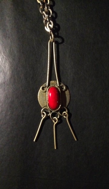 Ketting lang  vintage  rode steen 1