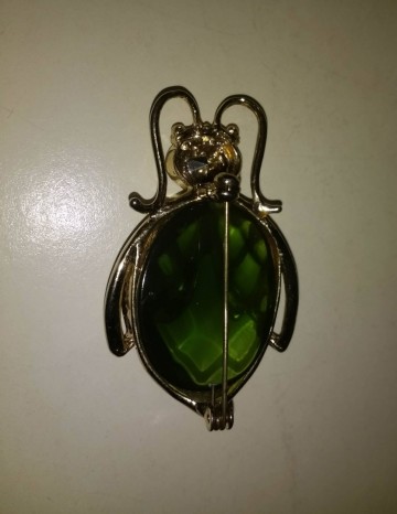 Kever broche blauw groen glas 1