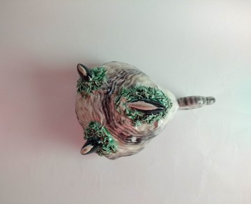 Kom oester met zeepaardje 12