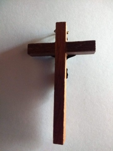 Kruisje oud hout met metaal 1
