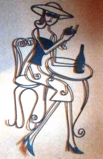 Metalen wanddecoratie  vrouw met drankje  1 6