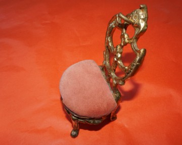 Miniatuur stoeltje voor zakhorloge 11