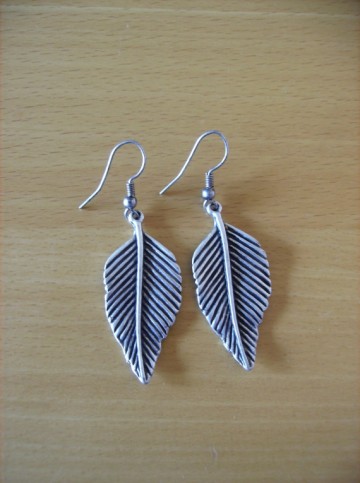 Oorbellen Blad design, verzilverd