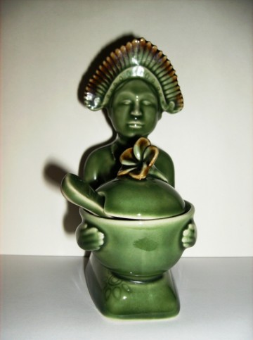 Potje met lepeltje, beeldje Aziatische Vrouw