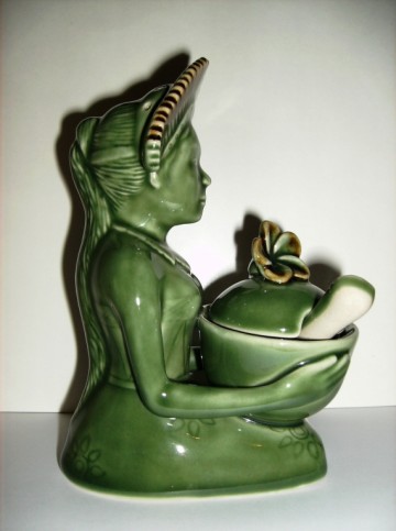 Potje met lepeltje, beeldje Aziatische Vrouw