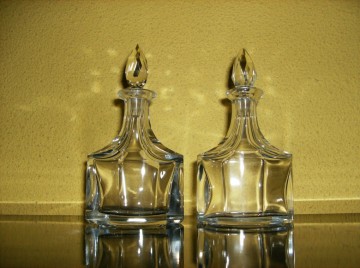 Set glazen Parfum Flesjes met gefacetteerde stop