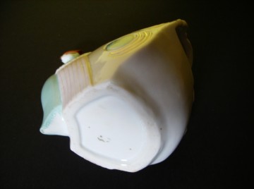 Potje in de vorm van een mooie Pauw