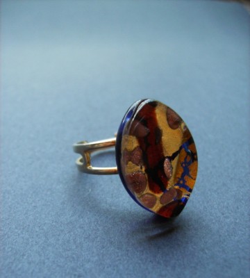 Ring, ovaal met metaal tinten