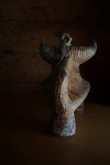 Schenk kan stier aardewerk 12