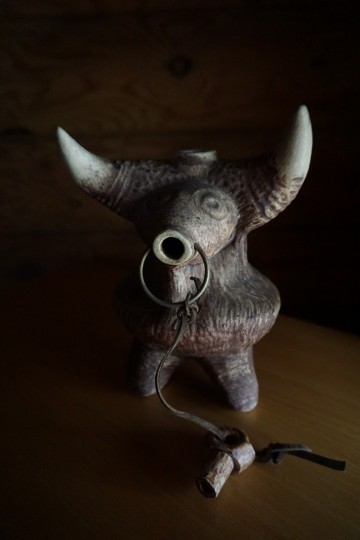 Schenk kan stier aardewerk 4