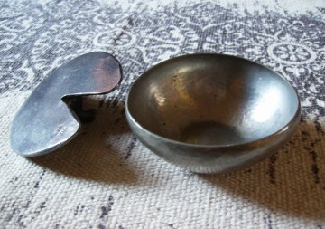 Tinnen Serveerschaaltje met Eendje