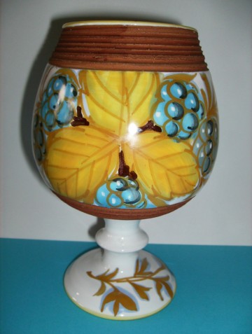 Vaasje op poot keramiek 1